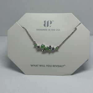 BP Green and Silver Necklace Elegant Jewelry